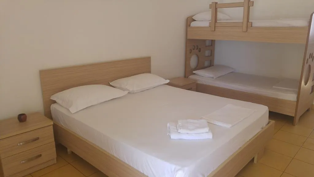 Guest house Hotel Villa Petro Dhermi